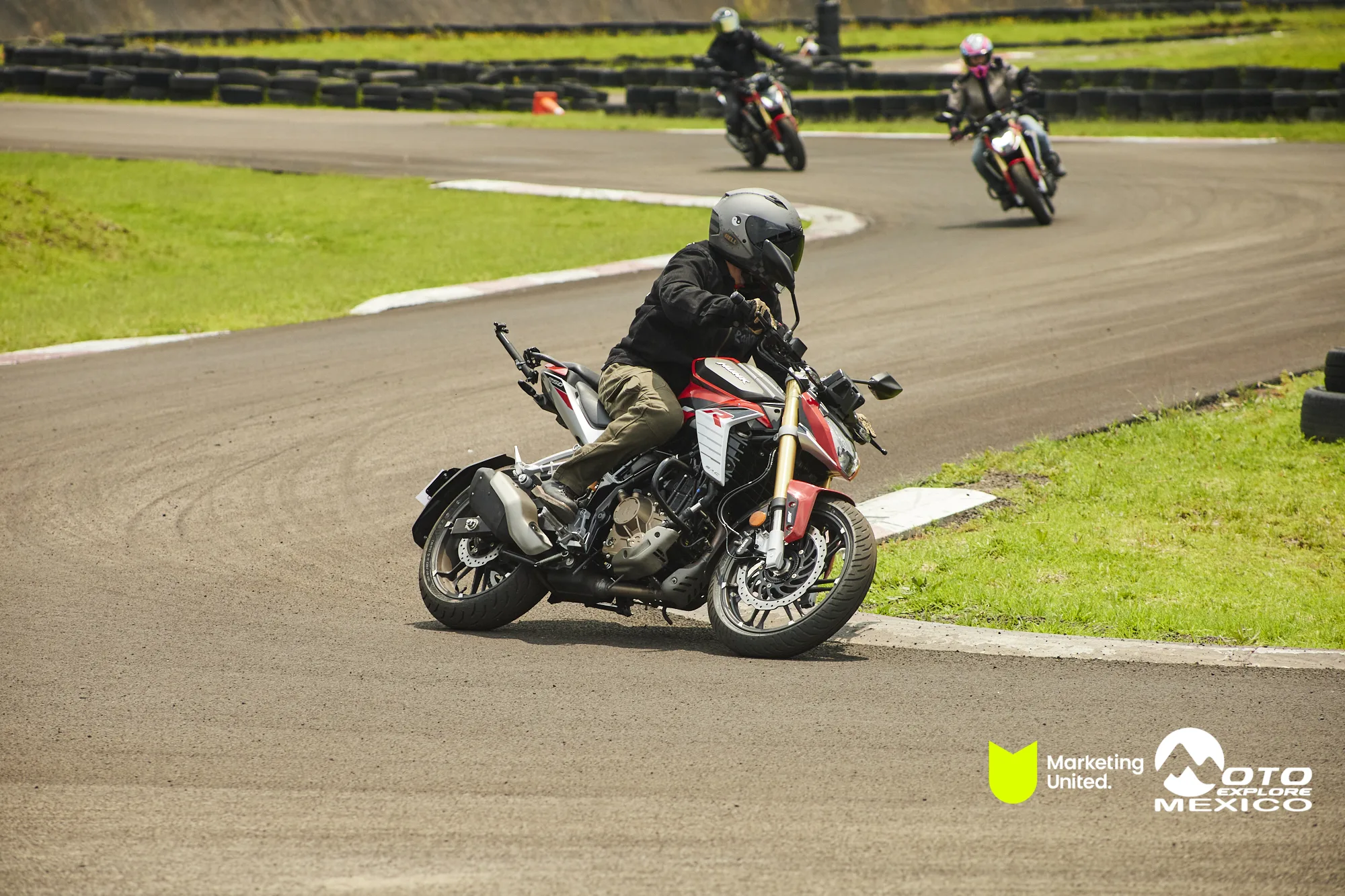HUNK TRACKDAY 158